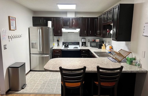 Taku - Campbell Apartment | Relax & Unwind at Urban Hideaway