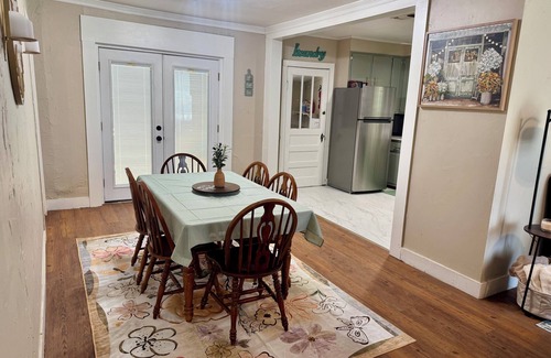 Pontotoc House | Relax & Unwind in a Charming 2BR Home with Golf Course Views!