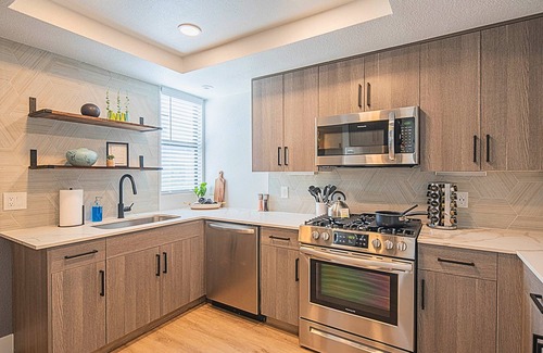 Kierland Condo | Relax & Unwind |Pool Hot Tub Roku King Suite
