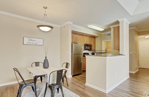 The Colony Apartment | Relax & Unwind! Pool, Hot Tub & Gym Near Grandscape, Legacy West, and Frisco!