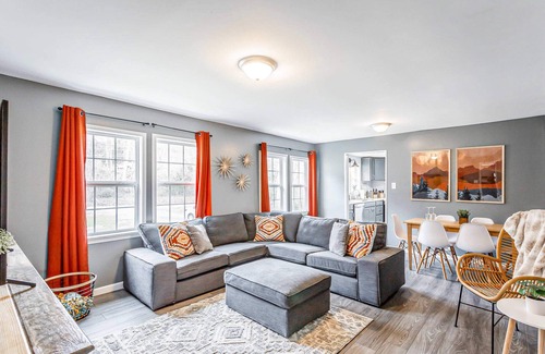 Hixson House | Relax & Unwind w/Lightning Fast Wi-Fi & Smart TVs