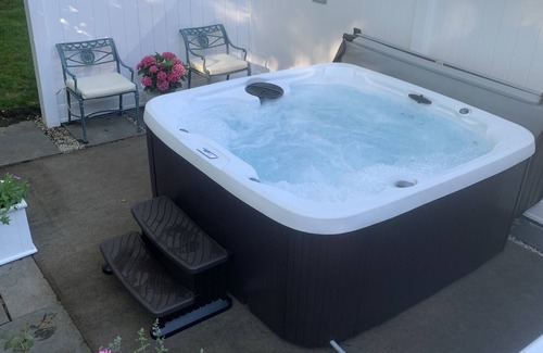 Hampton Bays House | Relax villa ,hot tub and New Heated pool ,7 minutos from the beach