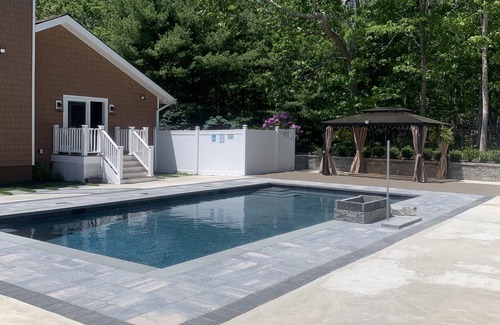 Hampton Bays House | Relax villa ,hot tub and New Heated pool ,7 minutos from the beach