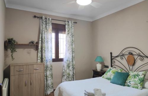 Arriate House | Relax, vistas, barbacoa y piscina, junto a Ronda