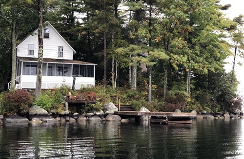 Mount Sunapee House | Relax with Family at this Historic Lakefront Cottage with Long Deep Water Dock