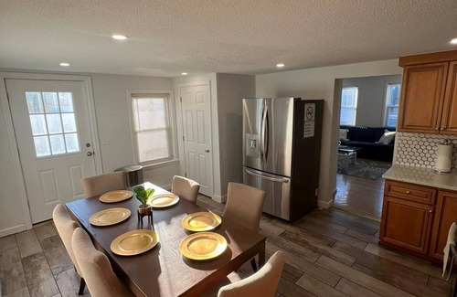 South Side Apartment | Relax with family or friends to this elegant apartment in the heart of Waltham