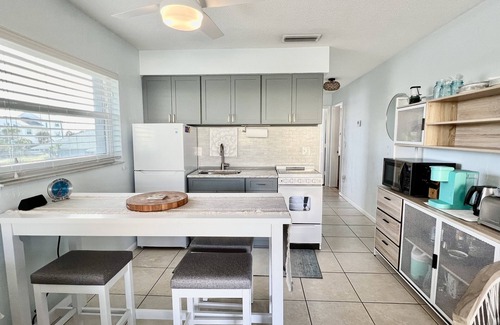 New Smyrna Beach Condo | Relax with friends or family at this peaceful island getaway.
