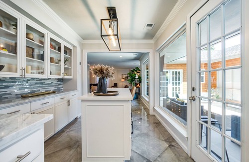 Lake Highlands House | Relax with Style 5BD/4.5BA Location and Amenities
