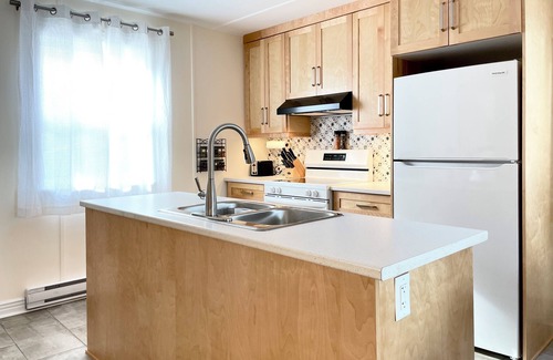 Ochre Pit Cove Cottage | Relax with the whole family at this peaceful oasis