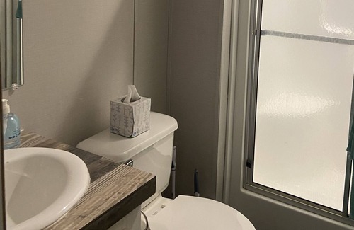 Kingston House | Relax with the family. Stay for work. Or the fishermen can enjoy Lake Texoma!