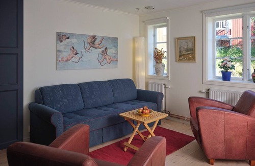 Jadraas Apartment | Relax with the family in this peaceful accommodation with a beautiful view.