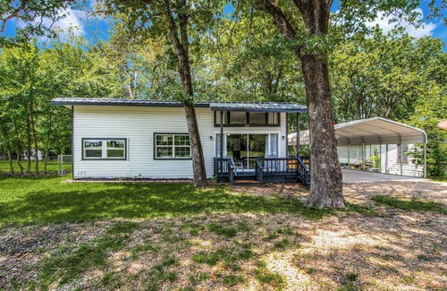 West Tawakoni House | Relax with the whole family in our cozy and peaceful TLC -Tranquil Lake Cove.