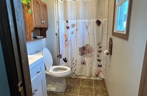 Potosi Other | Relax with the whole family at Puckett’s View- Potosi, MO - Home Away From Home.