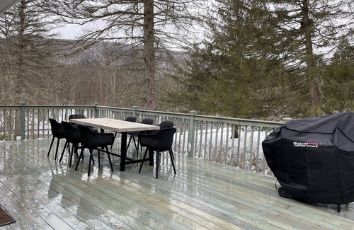 Roscoe House | Relax with the whole family at this peaceful place to stay.