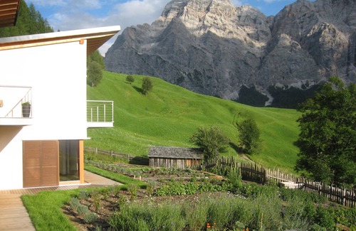 La Valle Apartment | Relaxation and nature experience in the South Tyrolean Dolomites, apartment with garden