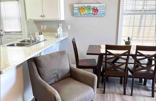 El Centro Beach House | Relaxation Beach Cottage
