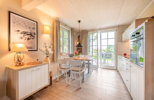 Putbus House | Relaxation by the water: Holiday home Herrlichkeit 1 in the Klein Stresow vacation village