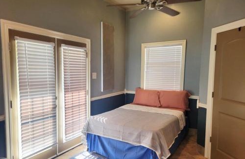 Carencro Villa | Relaxation Getaway with Pond View