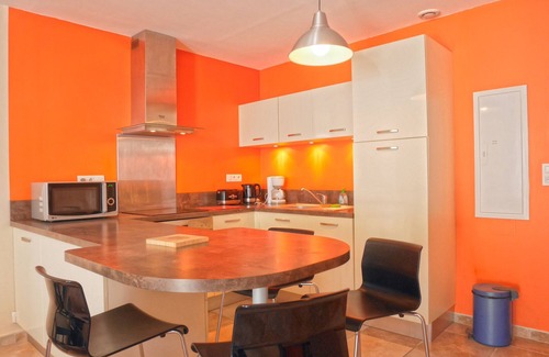 Le Palais Apartment | Relaxation in Central Le Palais: Cozy Apartment with Internet, Near Shops and Beach