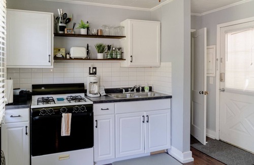 Lake Michigan Beach House | Relaxed 1 BR Near Lake with Fast WiFi, Fire Pit +