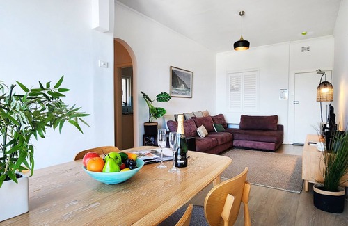 Bronte Apartment | Relaxed Coastal Living With Fantastic Ocean Views