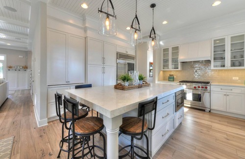 Country Club Estates House | Relaxed Coastal Escape: Walk to Beach, Private Pool, Perfect for Families!