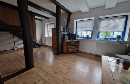 Jesendorf Apartment | Relaxed Family Vacation in Cozy Lakeside Double House with Dog-Friendly Garden