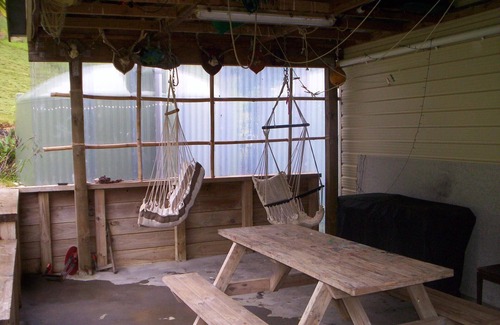 Opito Bay House | Relaxed Opito Kiwi Bach