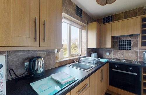 Hayle Cottage | Relaxezvous is a comfortable & spacious holiday with grassy dunes all around