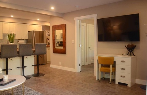 Regional District of Nanaimo Apartment | Relaxing 1 Bedroom Suite - 5 minutes from the beach!