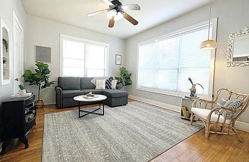 Lower Greenville Apartment | Relaxing 1 BR near Lower Greenville Free Parking