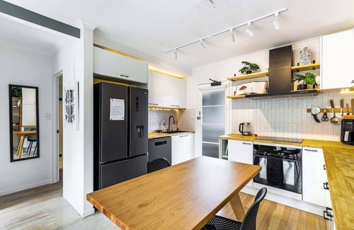 Ponsonby Apartment | Relaxing 1BR Hideaway in Herne Bay I Zodiak Stays
