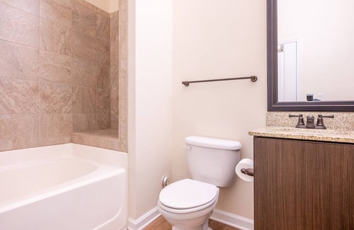 Durham Apartment | Relaxing 1BR w Pool Gym Parking Top Location