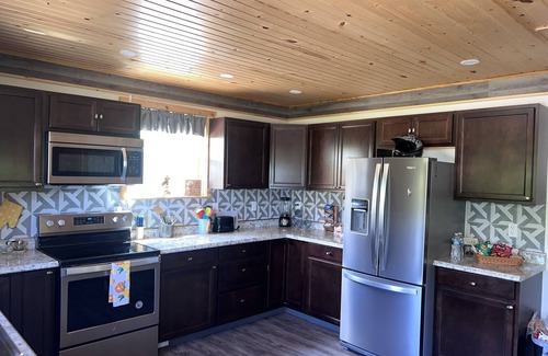 Gallipolis Ferry Cabin | Relaxing 2 bdrm retreat. Mountain View w hottub & ATV option 5th night free