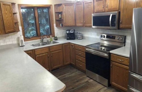 Sioux Falls House | Relaxing 2 Bed 2 Bath with Garage!