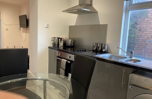 Bridgend Apartment | Relaxing 2-Bed Apartment in Bridgend