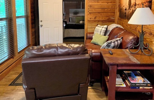 Norristown Cabin | Relaxing 2 bedroom / 2 bath riverfront cabin.