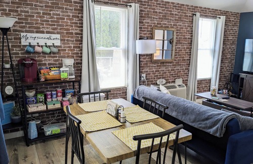 Buckeye Lake Cottage | Relaxing 2 bedroom cottage w/hot tub and air hockey/ping pong table