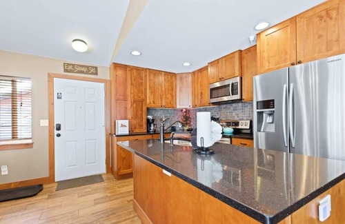 Breckenridge Condo | Relaxing 2BDR Getaway 10 Mins from Breck; Adventure Awaits!