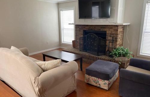 Holly Heights House | Relaxing 3 bed 2 bath Wifi by the Intercostal