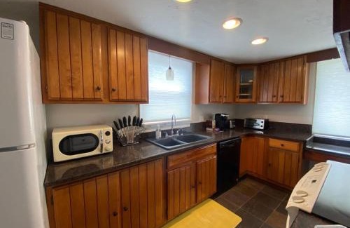 Holly Heights House | Relaxing 3 bed 2 bath Wifi by the Intercostal