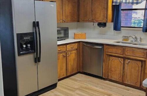 Alamogordo House | Relaxing 3 bedroom 2 bath, Home Away From Homen