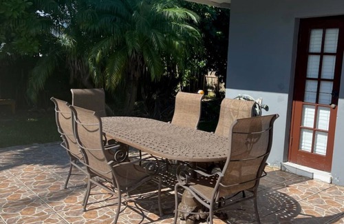 West Perrine House | Relaxing 3 bedroom pool home