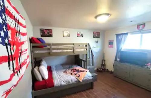Grand Junction House | Relaxing 3BR Adventure Hideaway w/ Hot Tub