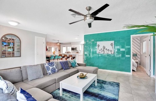 Royal Poinciana House | Relaxing 4 Bed 2 Bath Pool Home Mins to the Beach