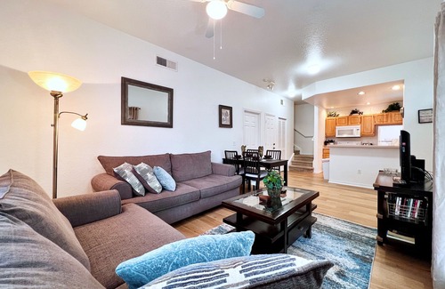 Venetian Bay Villages House | Relaxing 4 Bed Town Home in Great Location-2200SCD