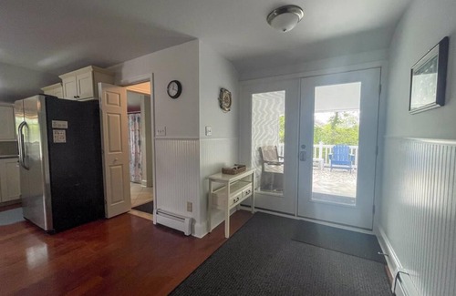 West Cape May House | Relaxing 4BR, 2BA Second-Floor Getaway with Shared Pool -WCM