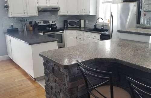Greenwater Lake House | Relaxing 5 bedroom cabin at Greenwater Lake