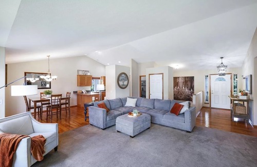 Colbert House | Relaxing 5-bedroom Vacation Home