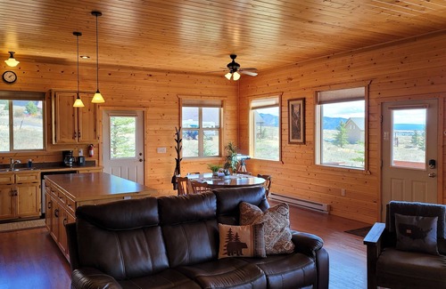 Island Park House | Relaxing 5-star Yellowstone getaway; convenient location; Wow 360° views